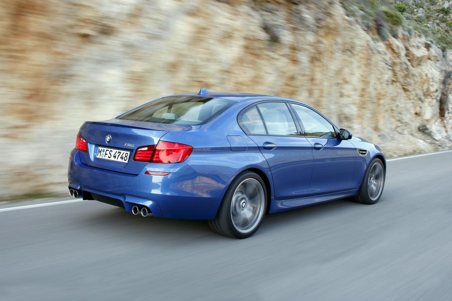  BMW M5 2011 года  (фото 253 из 344)